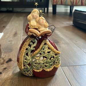 Singing angels tea light candle holder